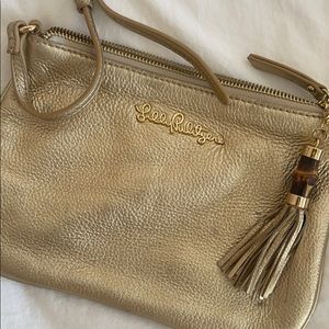 Lilly Pulitzer Gold Crossbody, soft and neutral!